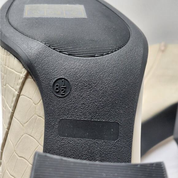 Journee Collection Womens 8.5 Ivory Vegan Leather Croc Chunky Block Heel Boots - Picture 8 of 13